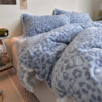 Velvet Leopard Print Duvet Cover Set (includes Duvet Cover + Flat Bed Sheet + Pillowcases 4Pcs)