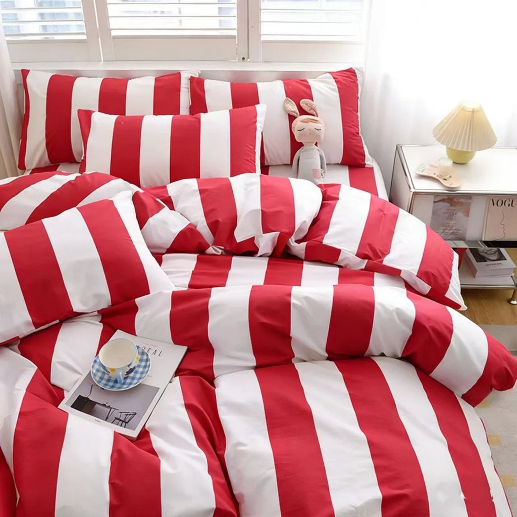 Red stripe Duvet Cover Set (includes Duvet Cover + Pillowcases 3pcs)